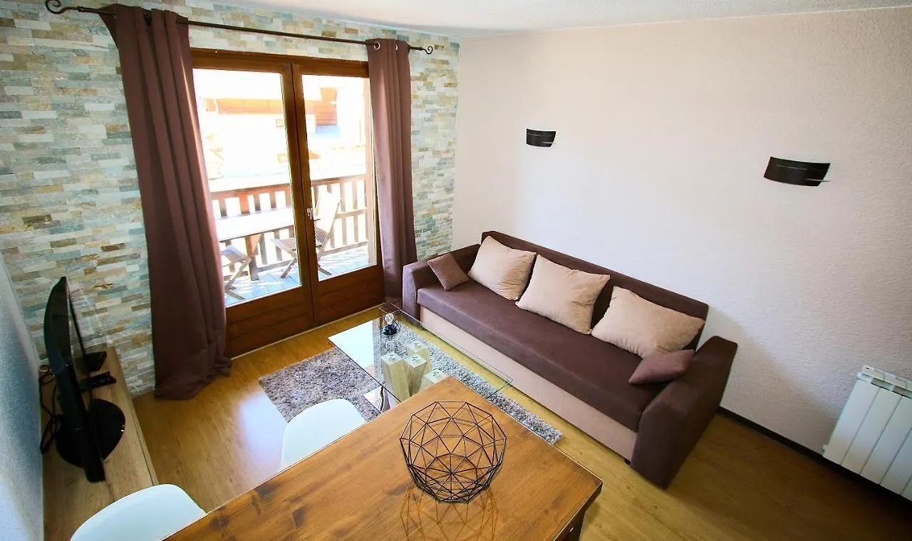 La Ruinee Appartement Chaleureux A Proximite Des Pistes Et Commodites Briancon  France