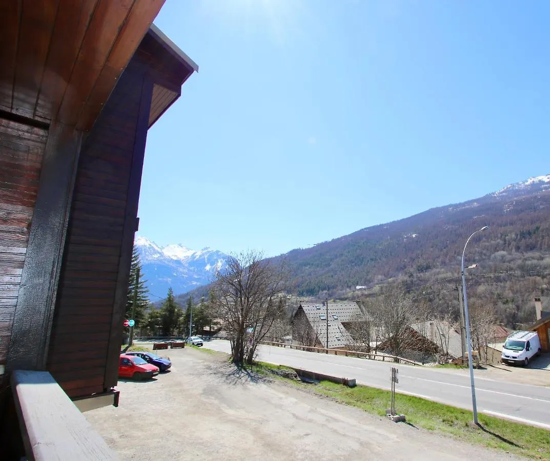 La Ruinee Appartement Chaleureux A Proximite Des Pistes Et Commodites Briancon